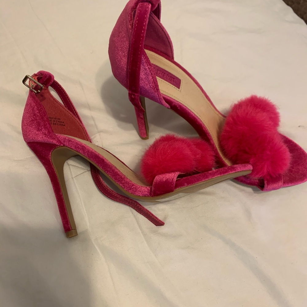 F21 velvet heels